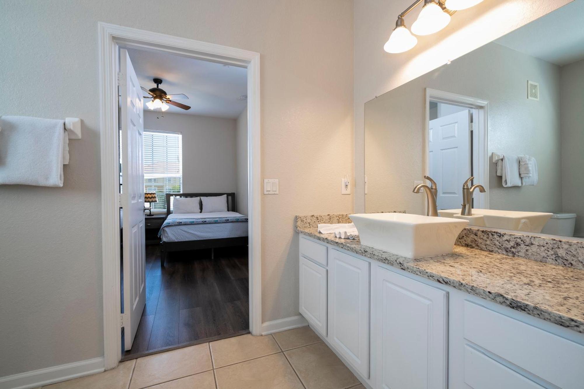 Location Location Orlando Resort Near All Parks! Int'L Dr 外观 照片